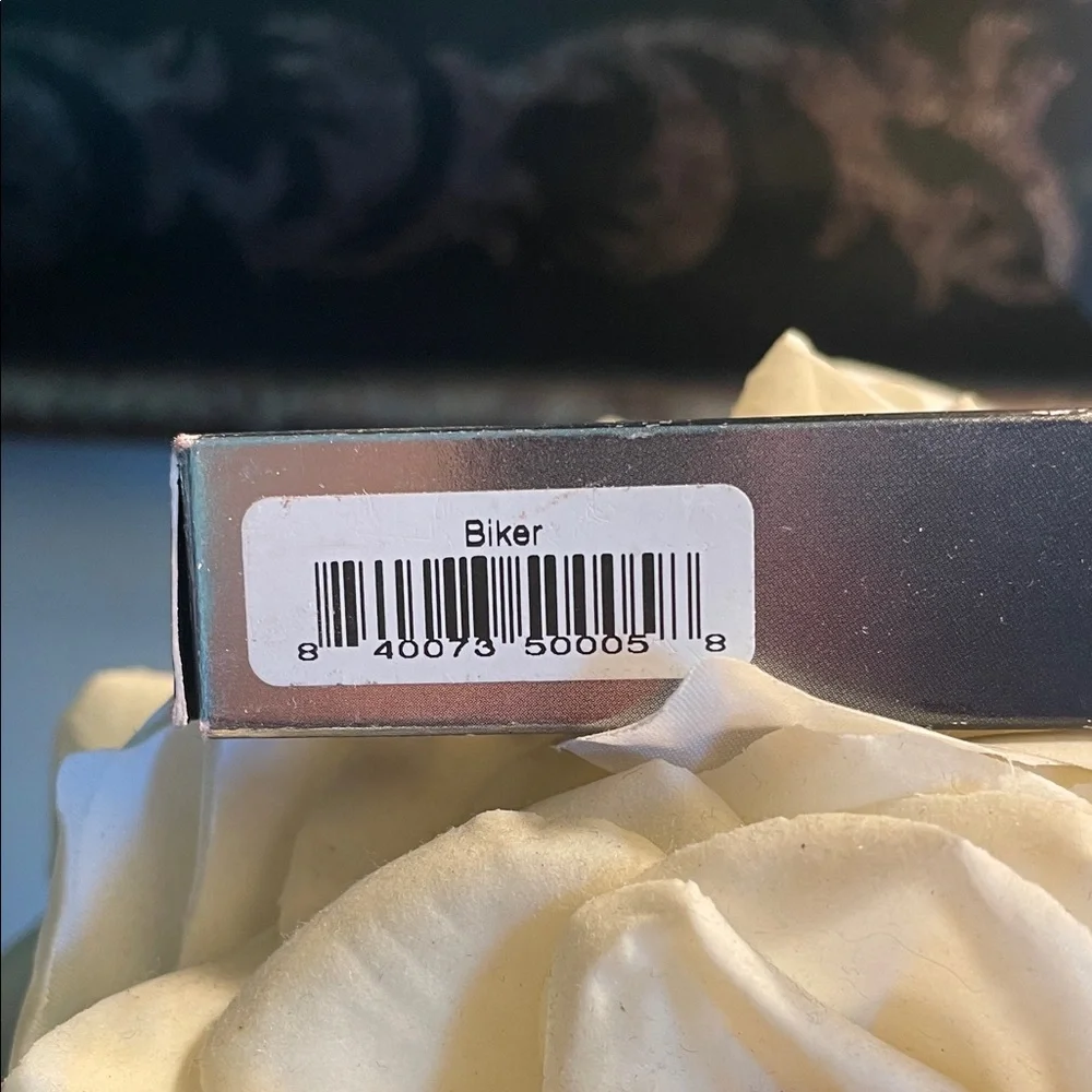 HAUS Laboratories by Lady Gaga: Glam Attack Liquid Eyeshadow in the shade “Biker